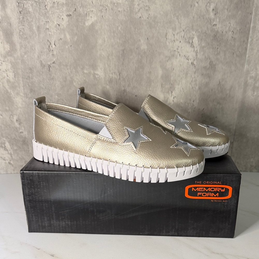 NEW Bernie Mev tw37 gold star Gold Slip-On Shoes low top sz 7 / 38